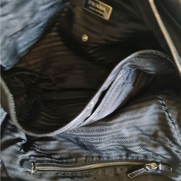 Prada Leather Satchel/Shoulder Bag Black EUC - Picture 12 of 14